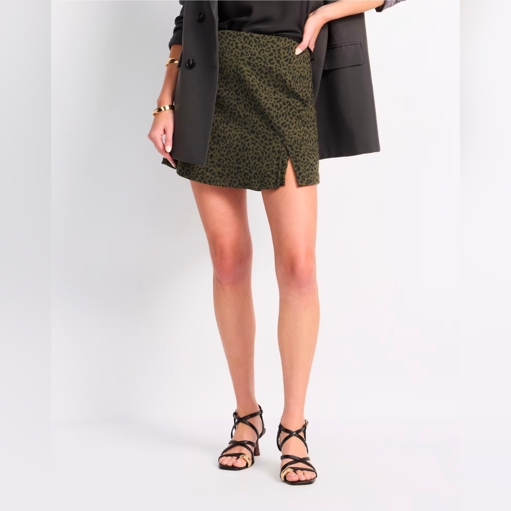 Dizzy Lizzy Faux Suede Mini Skort - Olive - Size XL (NWT)